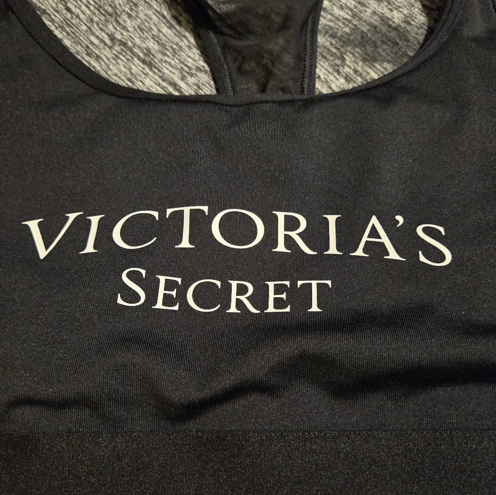 Workout Bra - Picture 2 of 5